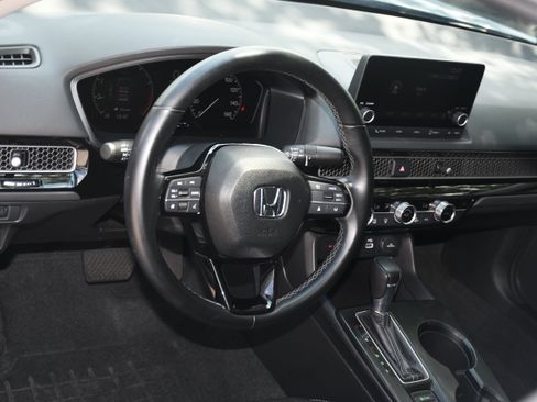 Certified 2024 Honda Civic EX image 9