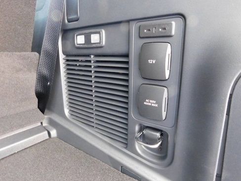 New 2025 Ford Expedition Tremor image 13