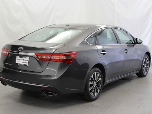 Used 2016 Toyota Avalon XLE FWD image 5