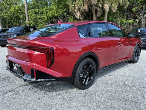 New 2025 Kia K4 GT-Line Turbo image 4
