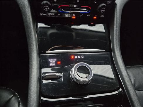 Used 2021 Jeep Grand Cherokee L Limited image 18