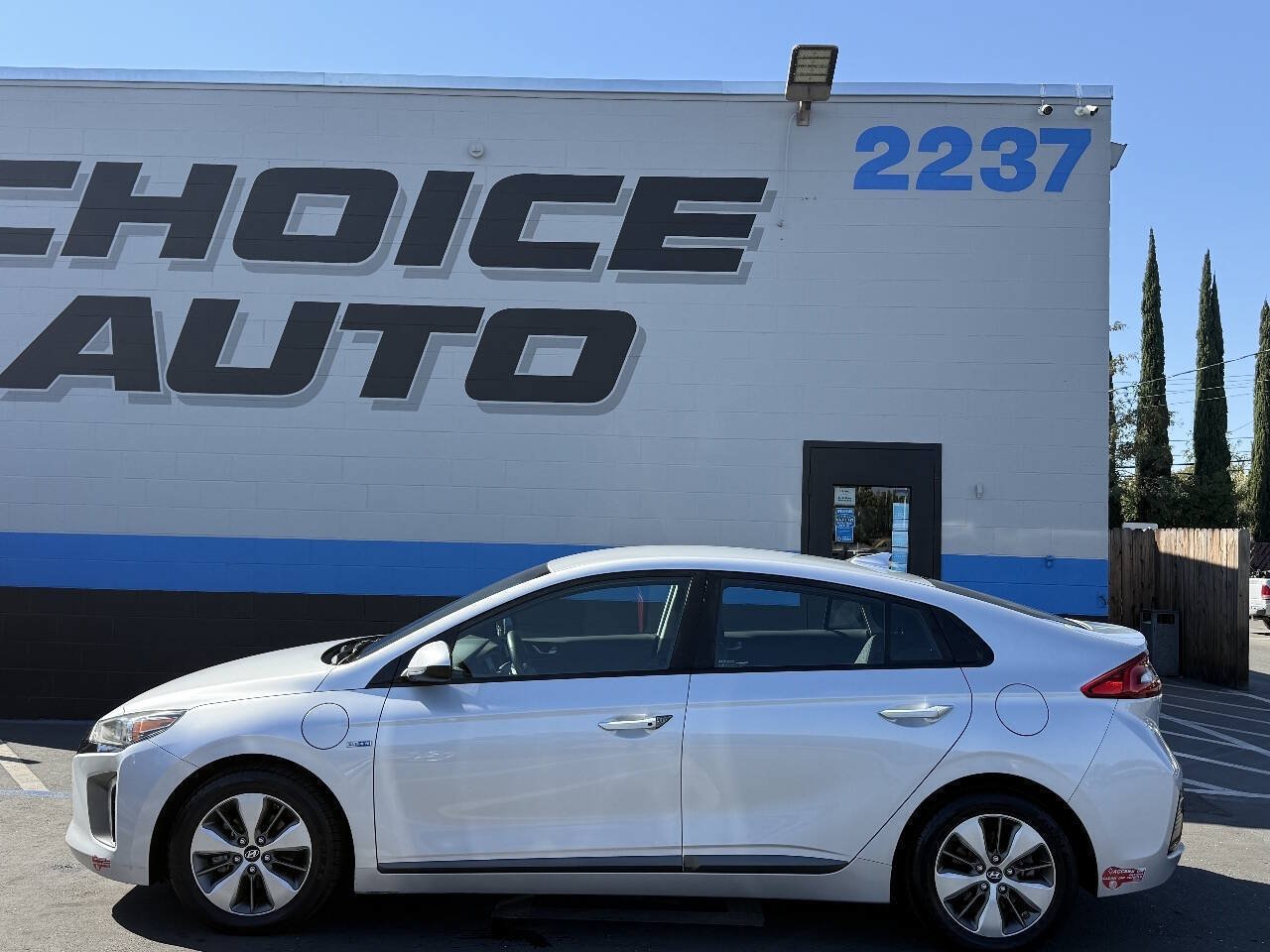Used 2018 Hyundai Ioniq Plug-In Hybrid FWD image 19
