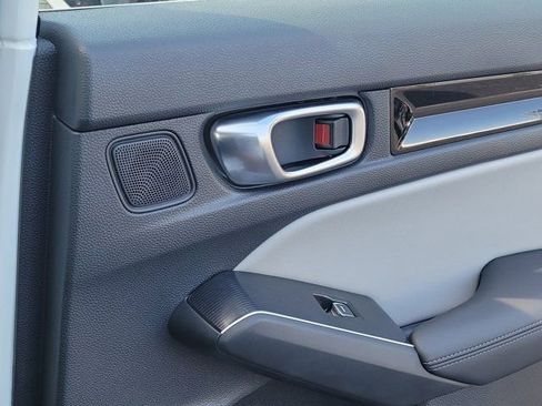 Used 2025 Honda Civic Sport Touring image 6