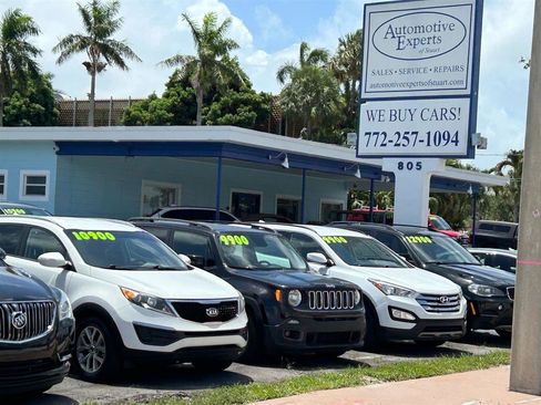 Used 2017 Ford Explorer Limited image 18