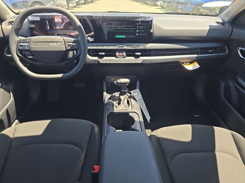 New 2026 Kia K4 FWD image 12