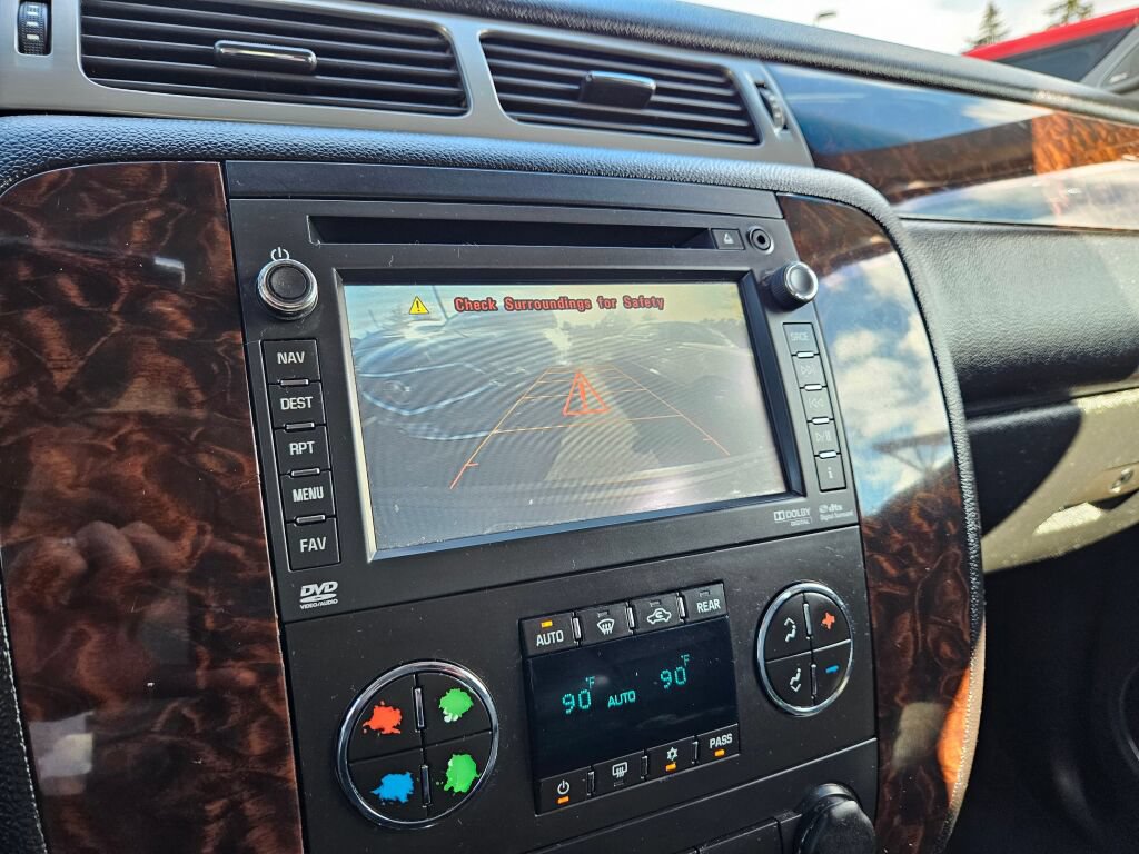 Used 2013 GMC Yukon Denali AWD/4WD image 27