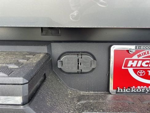 New 2026 Toyota Tundra Limited AWD/4WD image 7