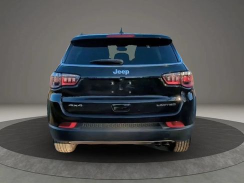 Used 2022 Jeep Compass Limited AWD/4WD image 3
