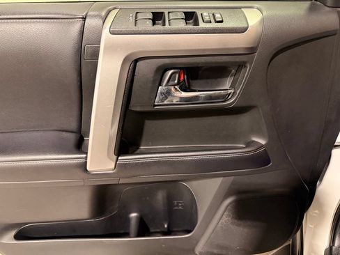 Used 2019 Toyota 4Runner SR5 Premium RWD image 13