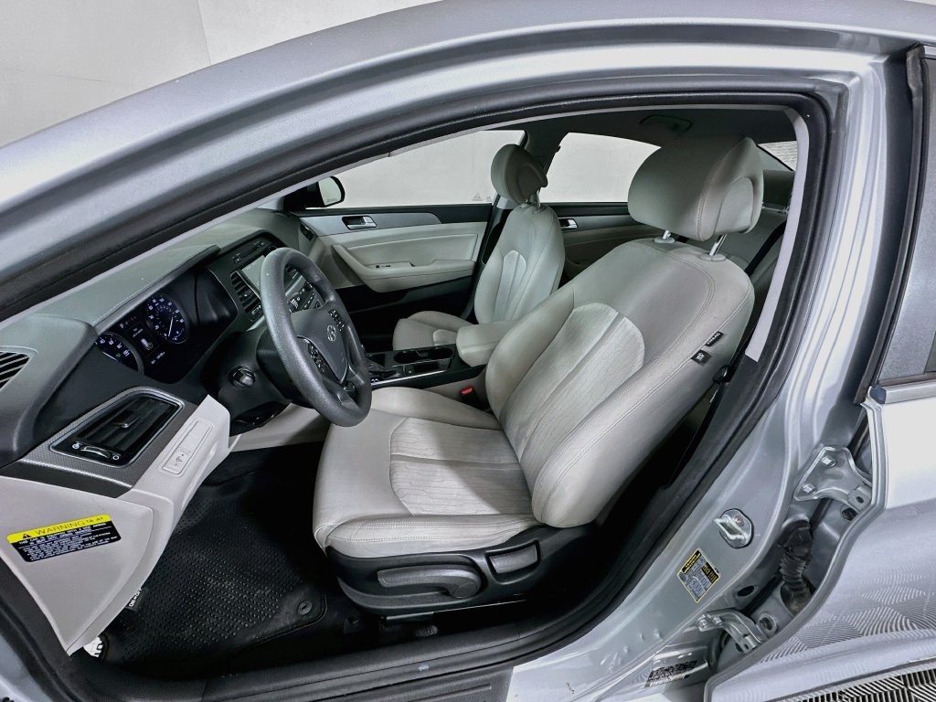 Used 2017 Hyundai Sonata SE FWD image 20