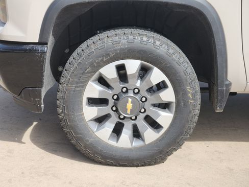 New 2026 Chevrolet Silverado 2500 Custom w/ Custom Value Package image 18