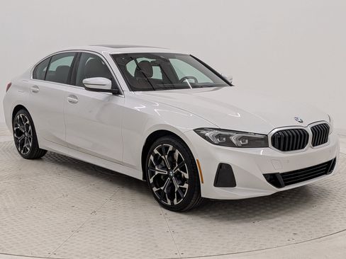 New 2025 BMW 330i Sedan w/ Convenience Package image 7