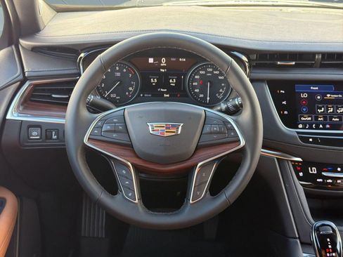 New 2026 Cadillac XT5 Premium Luxury w/ Driver Assist Package FWD image 18
