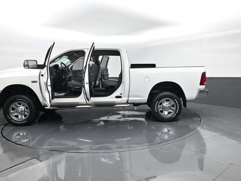 Used 2018 RAM 2500 Tradesman w/ Chrome Appearance Group AWD/4WD image 29