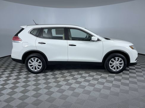 Used 2016 Nissan Rogue S AWD/4WD image 10