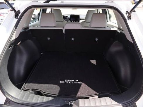 Certified 2024 Toyota Corolla Cross L AWD/4WD image 7