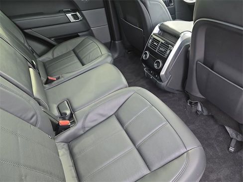 Used 2018 Land Rover Range Rover Sport HSE Dynamic image 13