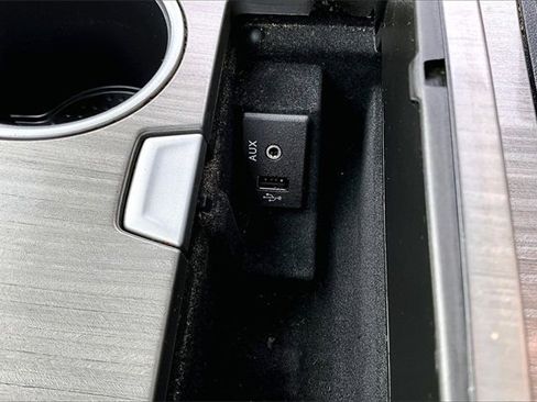 Certified 2017 Nissan Murano Platinum w/ Platinum Technology Package image 16