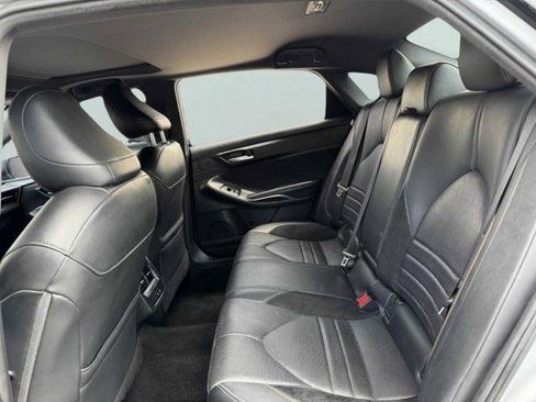 Used 2019 Toyota Avalon XSE FWD image 34