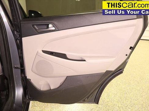 Used 2017 Hyundai Tucson SE w/ SE Popular Package 02 FWD image 31