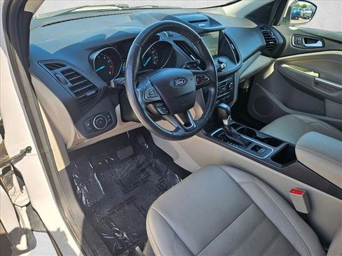 Used 2017 Ford Escape SE w/ SE Leather Comfort Package FWD image 11