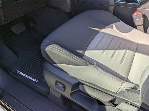 New 2025 Toyota Tacoma TRD Off-Road image 4