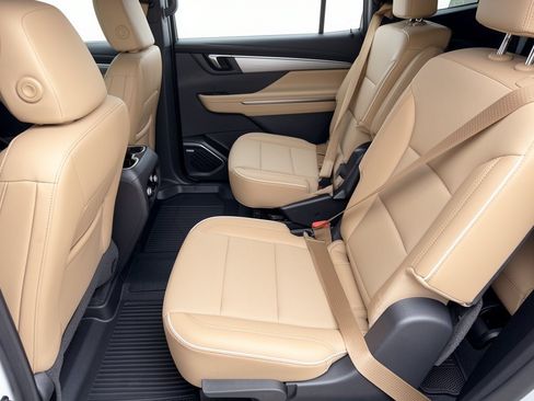 Used 2025 Buick Enclave Preferred w/ LPO, Floor Liner Package FWD image 25