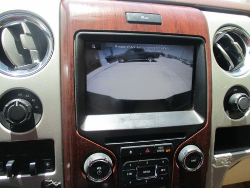Used 2014 Ford F150 King Ranch w/ King Ranch Luxury Package AWD/4WD image 17