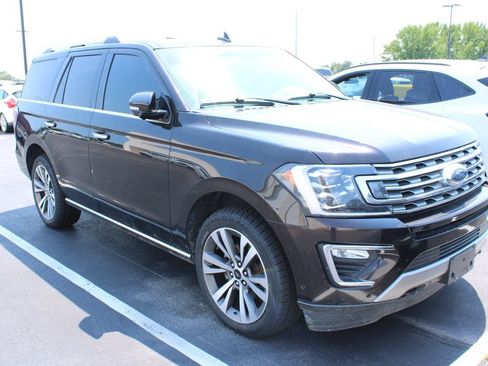 Used 2021 Ford Expedition Limited AWD/4WD image 2