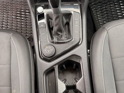 Used 2023 Volkswagen Taos SE image 23