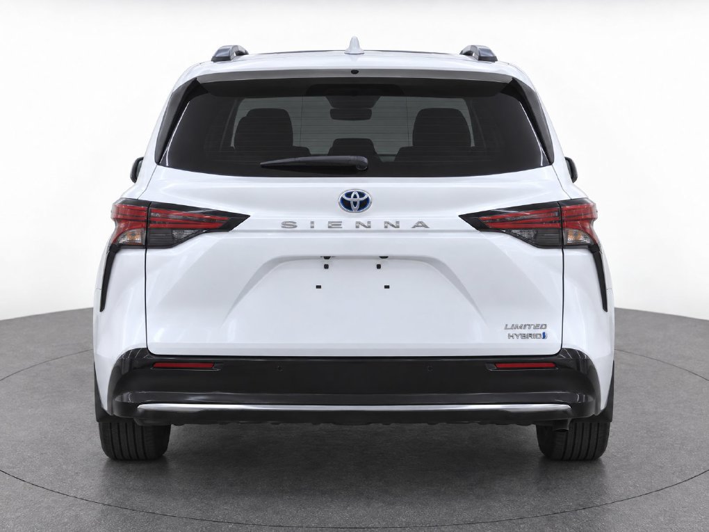 Used 2024 Toyota Sienna Limited FWD image 10
