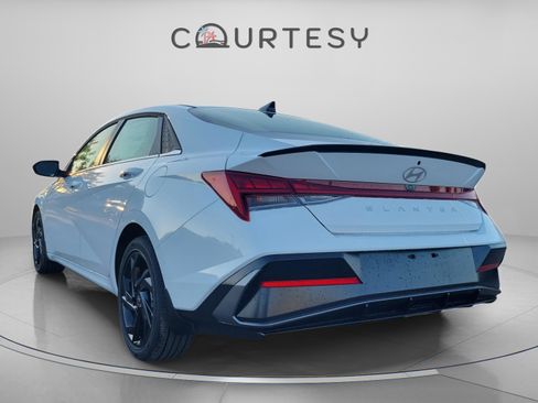 New 2026 Hyundai Elantra SEL Sport image 3