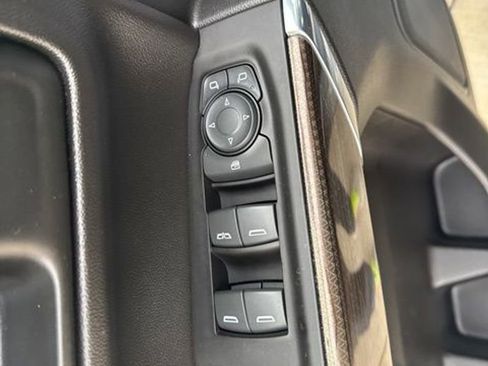 Used 2022 Chevrolet Silverado 1500 LT w/ Bed Protection Package image 10