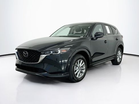 Used 2025 MAZDA CX-5 AWD 2.5 S w/ Preferred Package image 3