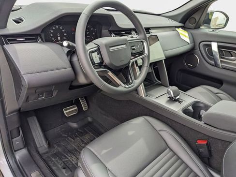 New 2025 Land Rover Discovery Sport Dynamic SE AWD/4WD image 7