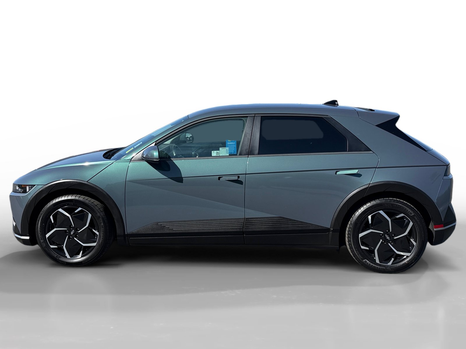 Certified 2024 Hyundai Ioniq 5 SEL RWD image 2