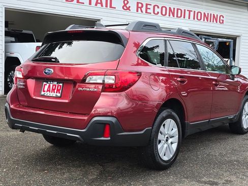 Used 2019 Subaru Outback 2.5i Premium image 3