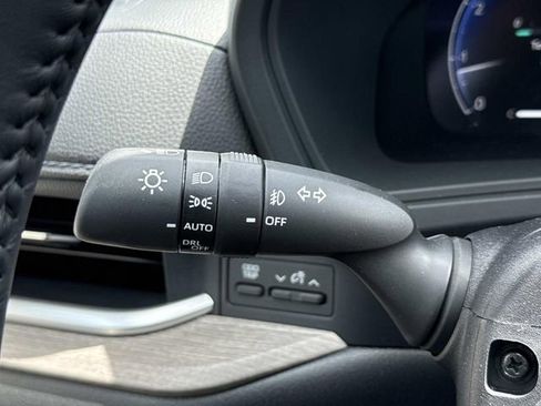 Used 2026 Toyota Grand Highlander AWD image 27