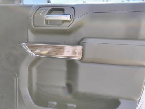 Used 2019 Chevrolet Silverado 1500 LT w/ All-Star Edition AWD/4WD image 18