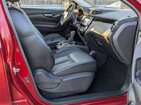 Used 2022 Nissan Rogue Sport SL image 21