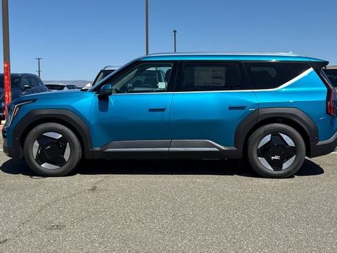 New 2026 Kia EV9 Wind AWD/4WD image 10