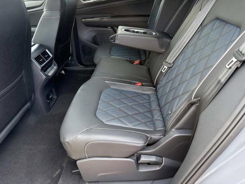 New 2026 Volkswagen Atlas Cross Sport SEL Premium R-Line AWD/4WD image 14
