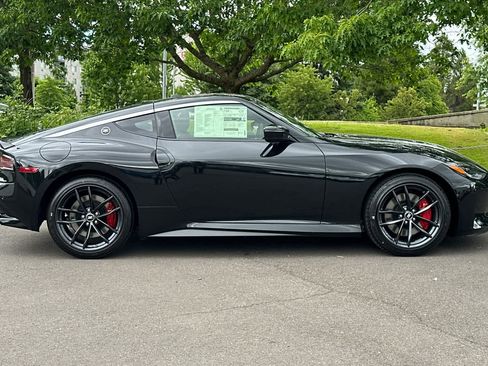 New 2026 Nissan Z Performance w/ Floor Mat Package RWD image 7