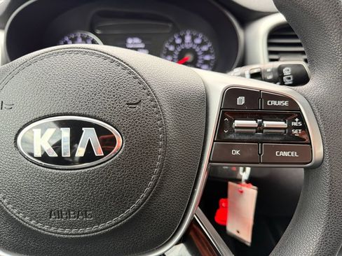 Used 2019 Kia Sorento LX image 25