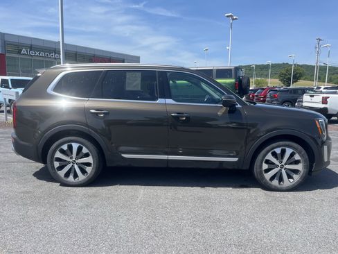 Used 2020 Kia Telluride S AWD/4WD image 2