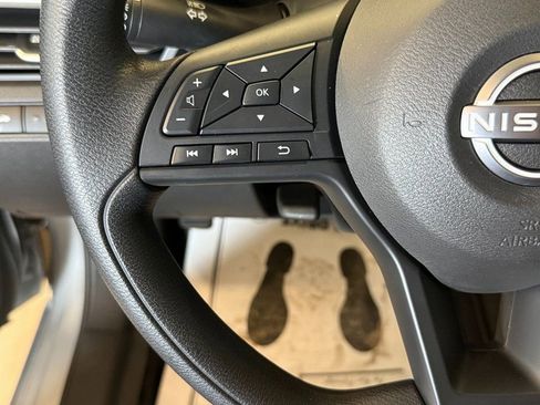 Used 2024 Nissan Altima 2.5 S image 10