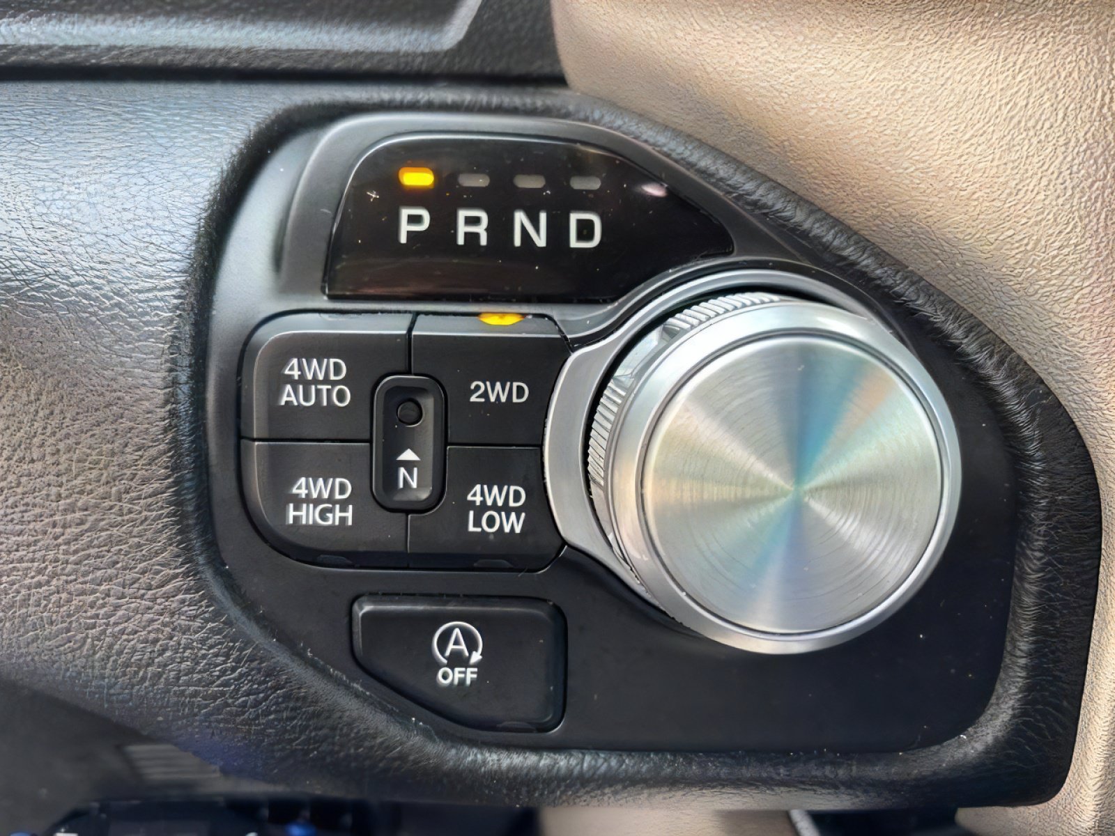 Used 2019 RAM 1500 Laramie AWD/4WD image 16