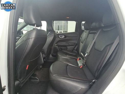 Used 2024 Jeep Compass Trailhawk image 11