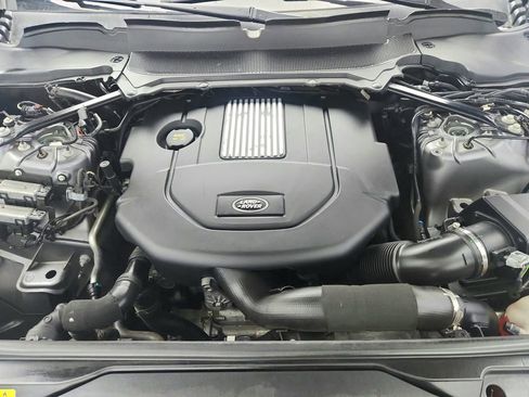 Used 2020 Land Rover Discovery HSE image 44