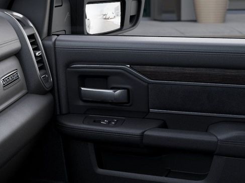 New 2026 RAM 2500 Laramie AWD/4WD image 25